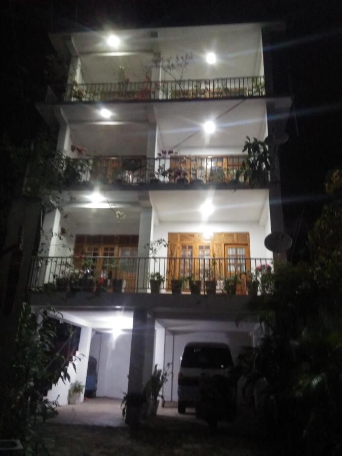 Old Town Hotel Kandy Dış mekan fotoğraf