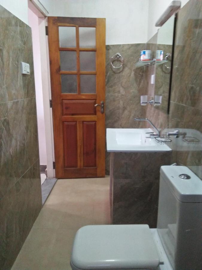 Old Town Hotel Kandy Dış mekan fotoğraf